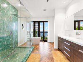 1277 N Venetian Way, Miami FL 33139