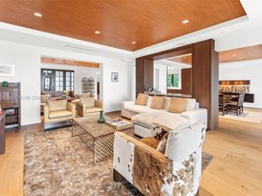 1277 N Venetian Way, Miami FL 33139