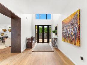 1277 N Venetian Way, Miami FL 33139