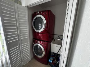 19 Abbey Ln 108, Delray Beach FL 33446