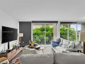 830 NW 87th Ave 406, Miami FL 33172