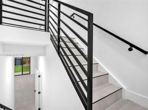 919 NW 55th St, Miami FL 33127