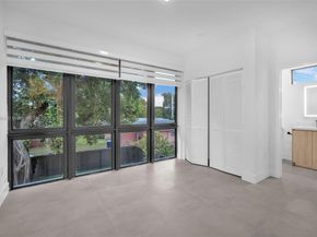 919 NW 55th St, Miami FL 33127