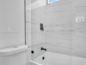 919 NW 55th St, Miami FL 33127