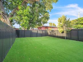 919 NW 55th St, Miami FL 33127