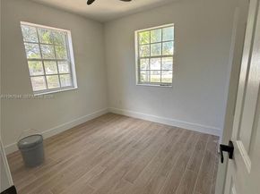 5264 NE 15th Ave, Pompano Beach FL 33064