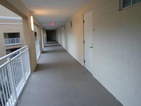 7275 SW 90th Way G 611, Miami FL 33156