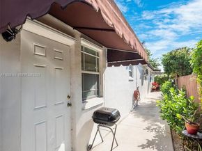 7420 SW 31st St, Miami FL 33155