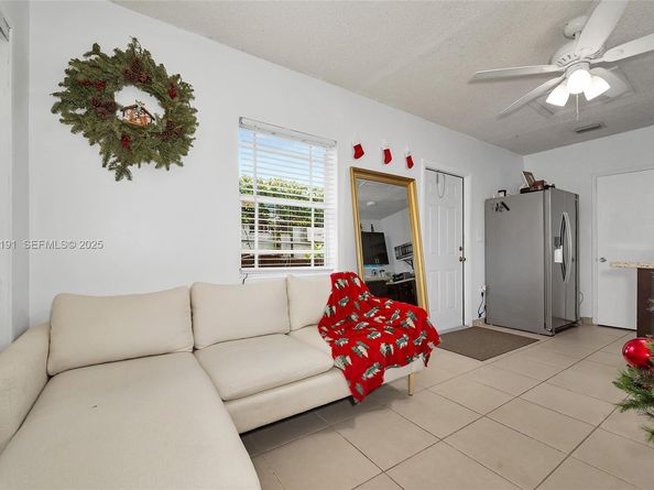 7420 SW 31st St, Miami FL 33155