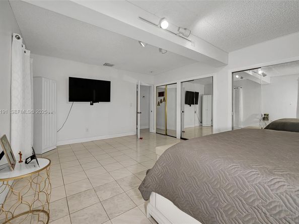 7420 SW 31st St, Miami FL 33155