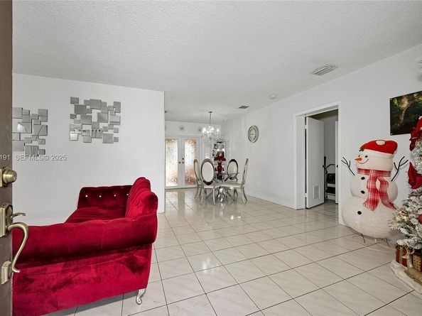 7420 SW 31st St, Miami FL 33155