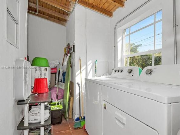 7420 SW 31st St, Miami FL 33155