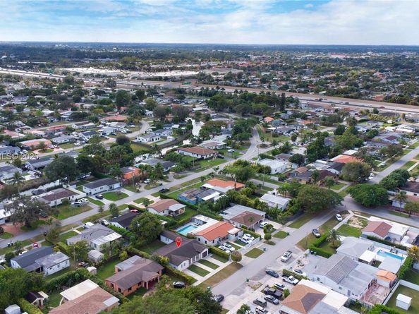 7420 SW 31st St, Miami FL 33155