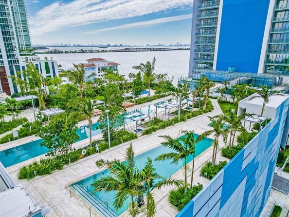 700 NE 26th Ter 1604, Miami FL 33137