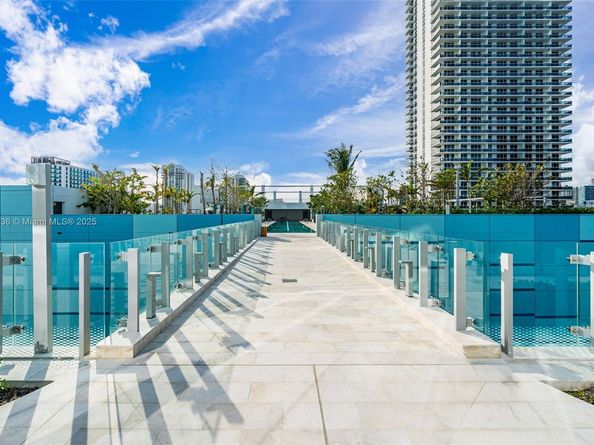 700 NE 26th Ter 1604, Miami FL 33137