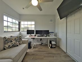 1600 N 73rd Ave, Hollywood FL 33024