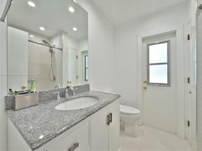 1600 N 73rd Ave, Hollywood FL 33024