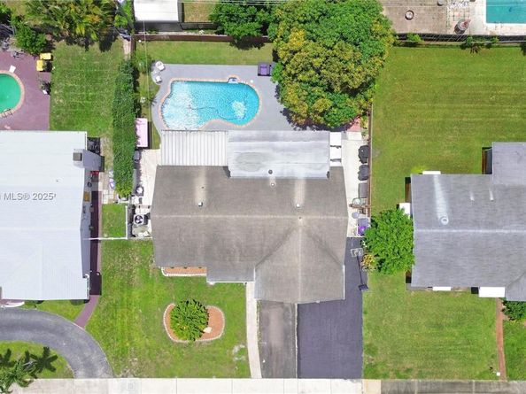 1600 N 73rd Ave, Hollywood FL 33024