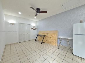 1600 N 73rd Ave, Hollywood FL 33024