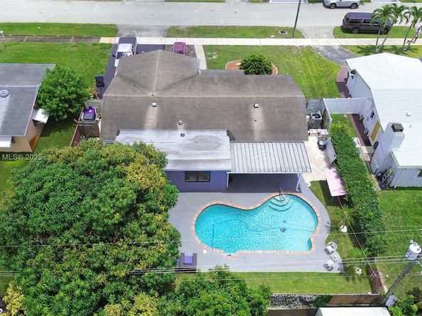 1600 N 73rd Ave, Hollywood FL 33024