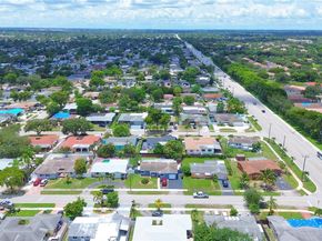 1600 N 73rd Ave, Hollywood FL 33024