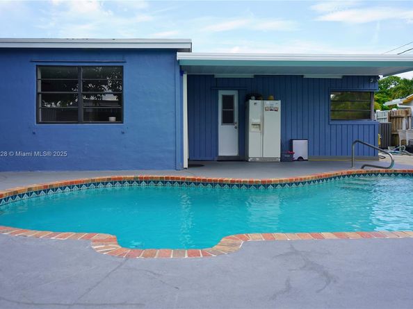 1600 N 73rd Ave, Hollywood FL 33024