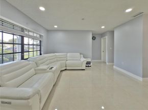 1600 N 73rd Ave, Hollywood FL 33024
