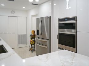 1600 N 73rd Ave, Hollywood FL 33024