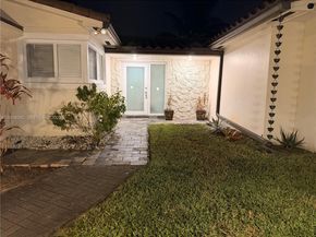 661 SW 67th Ave, Pembroke Pines FL 33023