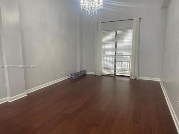 8395 SW 73rd Ave 314, Miami FL 33143