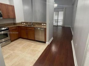 8395 SW 73rd Ave 314, Miami FL 33143