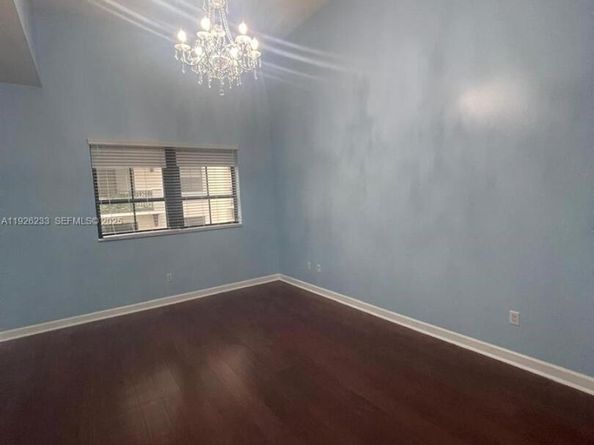 8395 SW 73rd Ave 314, Miami FL 33143