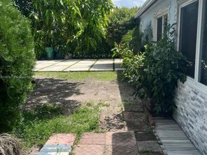 12950 NW 22nd Ave, Miami FL 33167