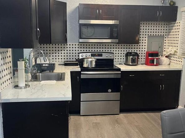 12950 NW 22nd Ave, Miami FL 33167