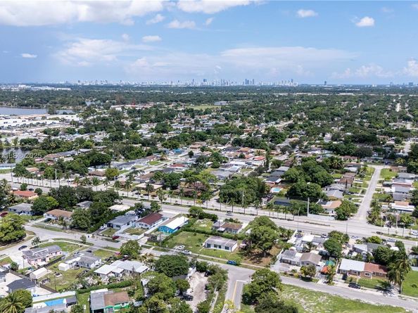 12950 NW 22nd Ave, Miami FL 33167