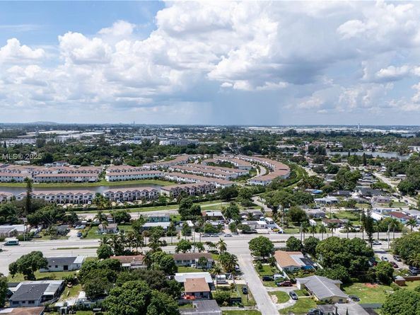 12950 NW 22nd Ave, Miami FL 33167