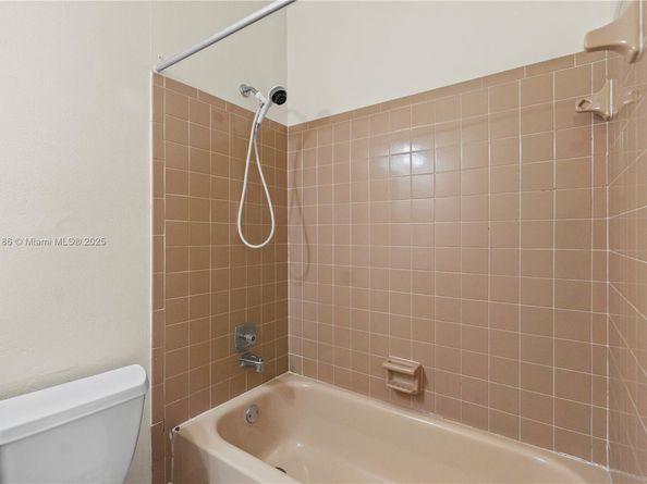 2311 Elm Ct, Pembroke Pines FL 33026