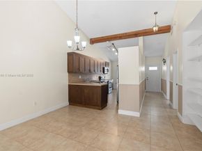 2311 Elm Ct, Pembroke Pines FL 33026