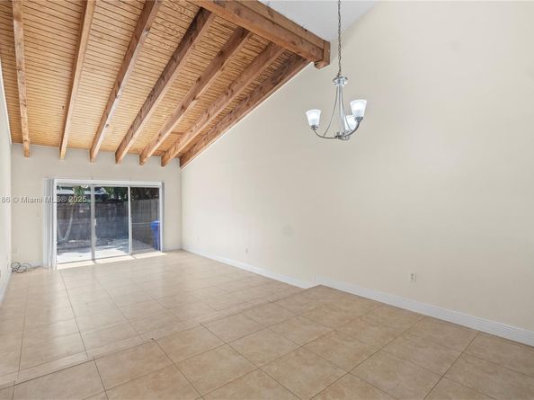 2311 Elm Ct, Pembroke Pines FL 33026
