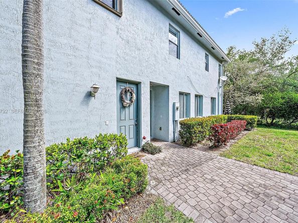 3229 Laurel Ridge Cir 3229, Riviera Beach FL 33404