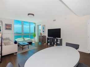 300 S Biscayne Blvd T2612, Miami FL 33131