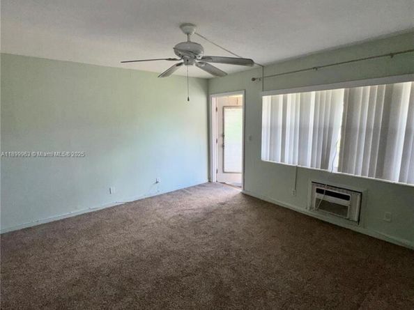 211 Coventry I 211, West Palm Beach FL 33417