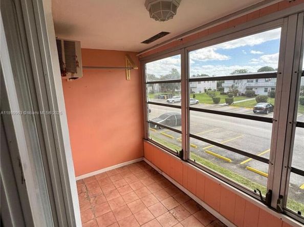 211 Coventry I 211, West Palm Beach FL 33417