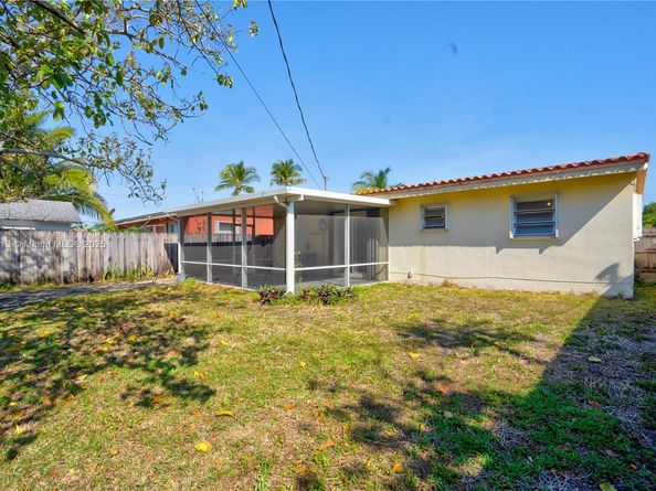 6288 SW 22nd Ct, Miramar FL 33023