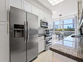 19101 NE 36th Ct 112, Aventura FL 33180
