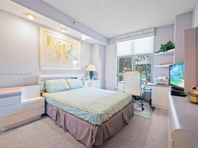 19101 NE 36th Ct 112, Aventura FL 33180