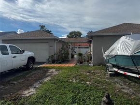 5860 NW 193rd St, Hialeah FL 33015