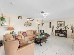 721 NW 98th Ave, Pembroke Pines FL 33024