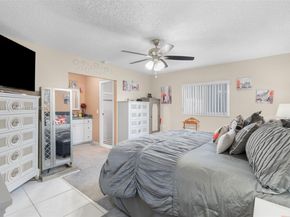 721 NW 98th Ave, Pembroke Pines FL 33024