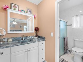 721 NW 98th Ave, Pembroke Pines FL 33024